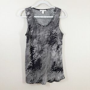 Hugo Boss Women's Inolea Sleeveless‎ Tank Top Size 8 Gray Snake Print Career